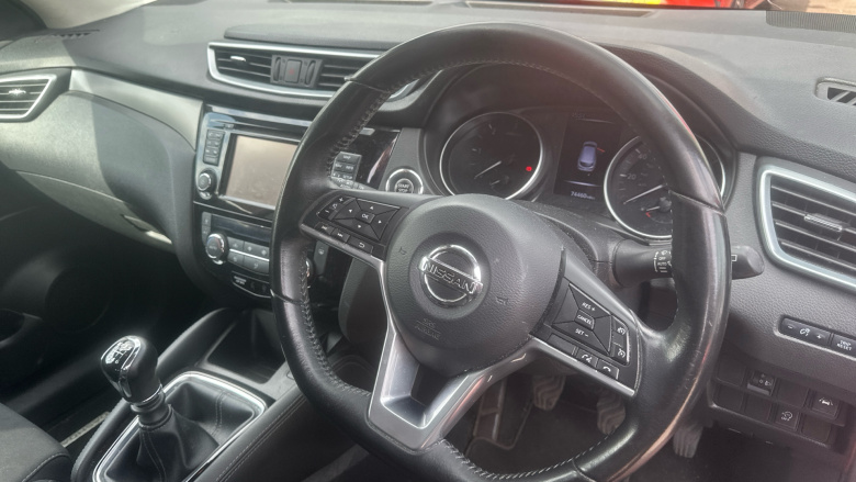 Nissan Qashqai 1.5 dCi N-Connecta 5dr Diesel Hatchback